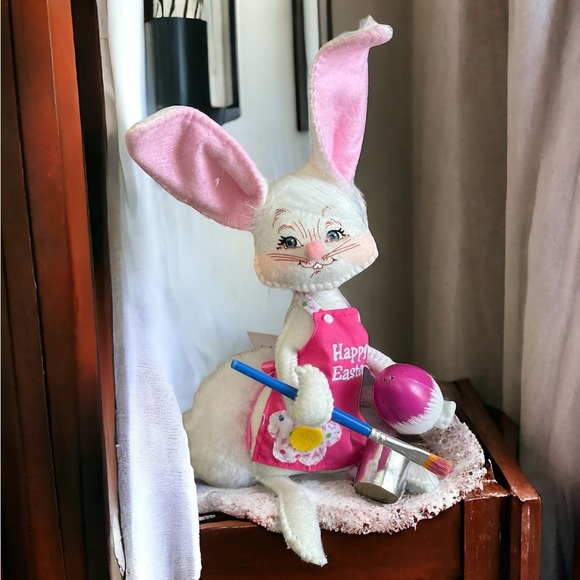 Annalee Dolls / Holidays Spring/Easter / 6” ARTIST BUNNY - Picture 2 of 8